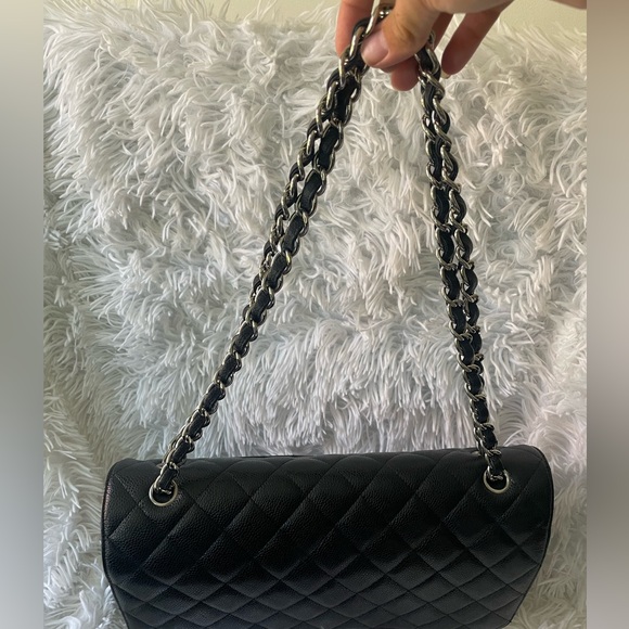 CHANEL caviar maxi double flap quilted black silver hardware - Picture 12 of 14